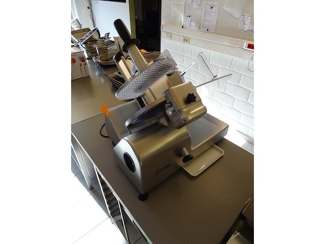 Inox vleessnijmachine kolosal by manconi - afbeelding 2 van  5