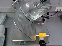 Inox vleessnijmachine kolosal by manconi - afbeelding 1 van  4