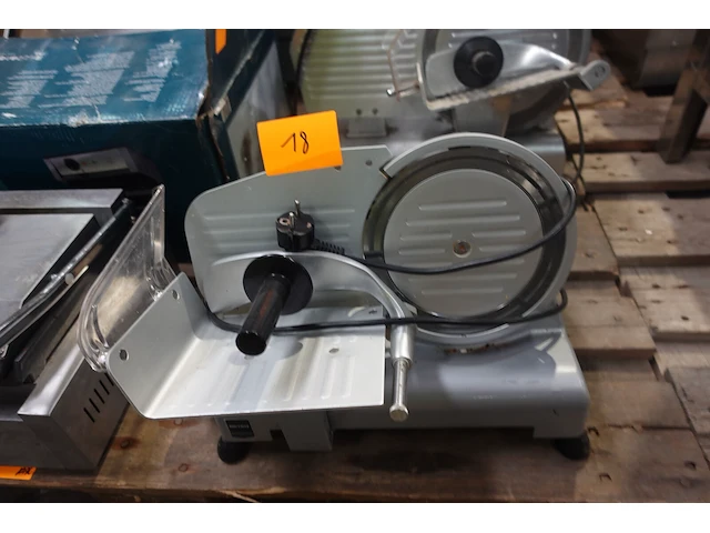 Inox vleessnijmachine metro - afbeelding 2 van  4