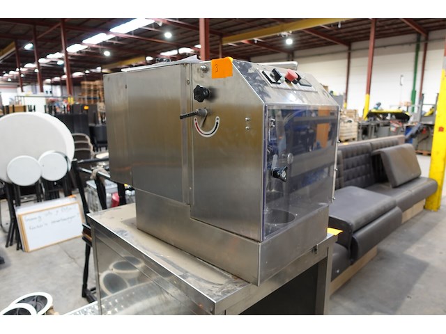 Inox voedselverwerkingsmachine - afbeelding 7 van  8