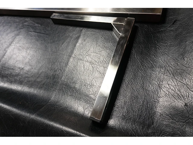 Inox wandplank met l-steunen (200 x 30 cm) - afbeelding 2 van  2