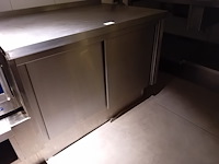 Inox werktafel met ingebouwde kast 2 schuifdeuren afm. 120x90 (2)