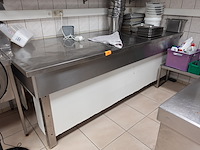 Inox werktafel - afbeelding 1 van  3