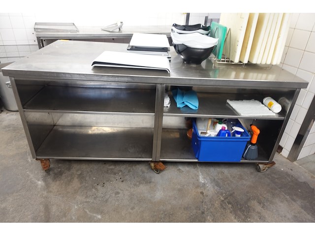 Inox werktafel - afbeelding 1 van  5