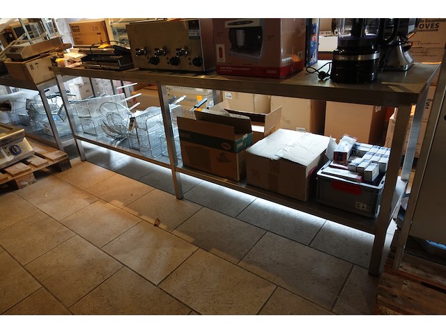 Inox werktafel - afbeelding 1 van  3