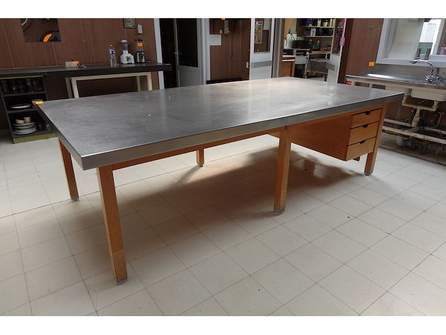 Inox werktafel - afbeelding 2 van  4
