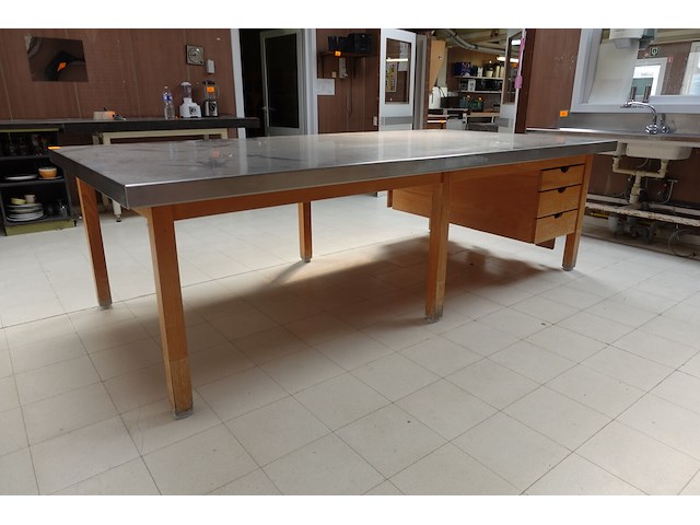 Inox werktafel - afbeelding 3 van  4