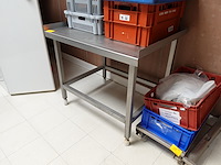 Inox werktafel - afbeelding 2 van  2
