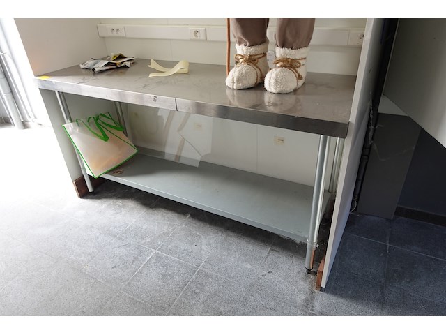Inox werktafel - afbeelding 2 van  2
