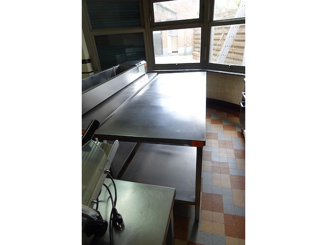 Inox werktafel - afbeelding 1 van  4