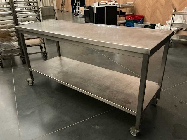 Inox werktafel - afbeelding 1 van  4