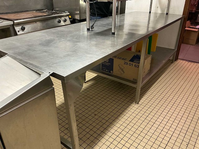 Inox werktafel - afbeelding 1 van  4