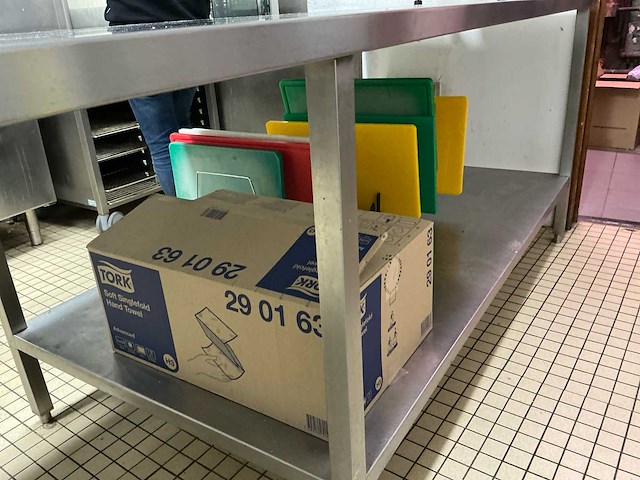 Inox werktafel - afbeelding 3 van  4