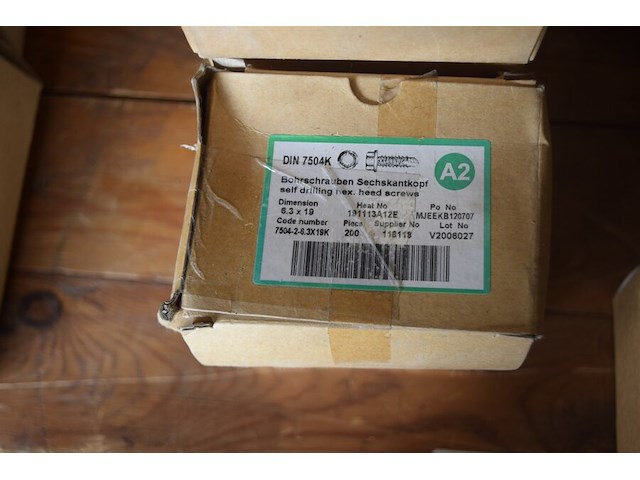 Inox zelftappers 6,3x19 ca. 3 doosjes x200st. - afbeelding 1 van  2
