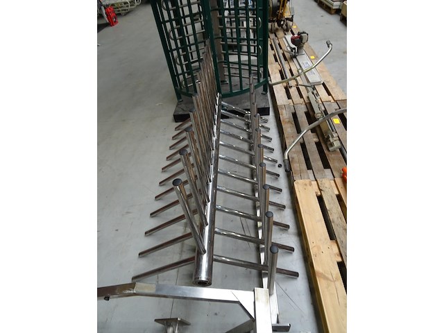 Inox/rvs onderdelen manshoge draaitrommel - afbeelding 4 van  5