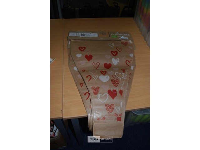 Inpakpapier voor bloemen - afbeelding 1 van  3