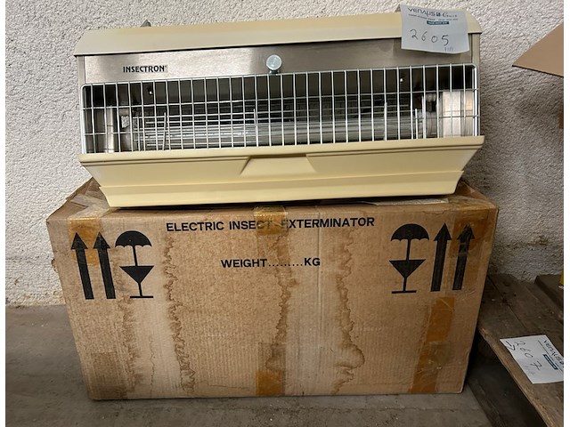 Insectron - afbeelding 1 van  3