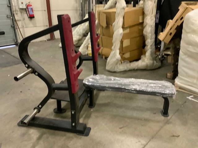 Insight flat olympisch bench press krachtstation - afbeelding 4 van  4