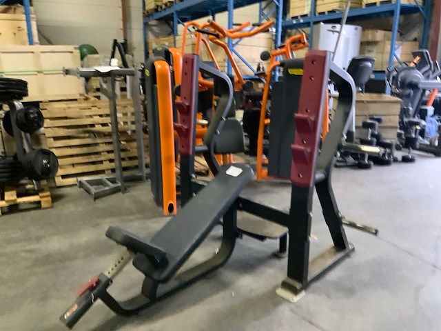 Insight incline bench press bench krachtstation - afbeelding 3 van  5