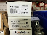 Installatiemateriaal (16x)