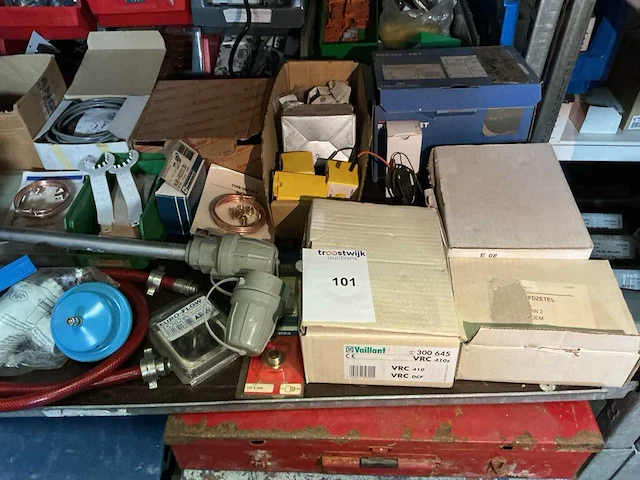 Installatiemateriaal - afbeelding 1 van  2