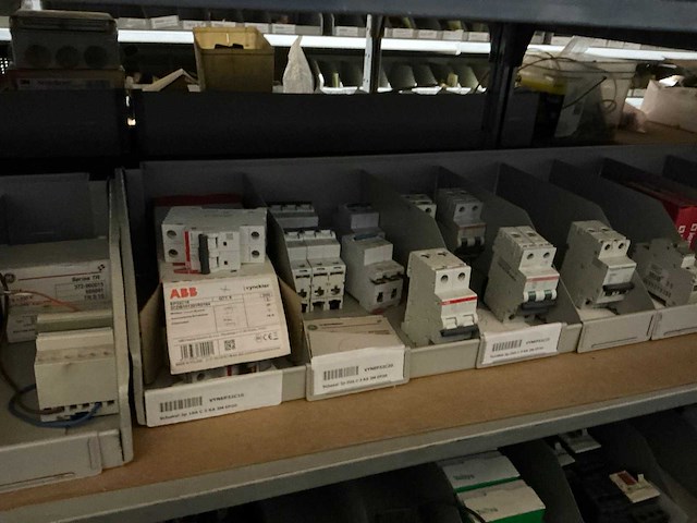 Installatiemateriaal - afbeelding 22 van  27