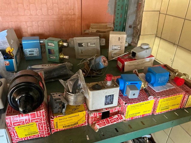 Installatiemateriaal - afbeelding 2 van  16