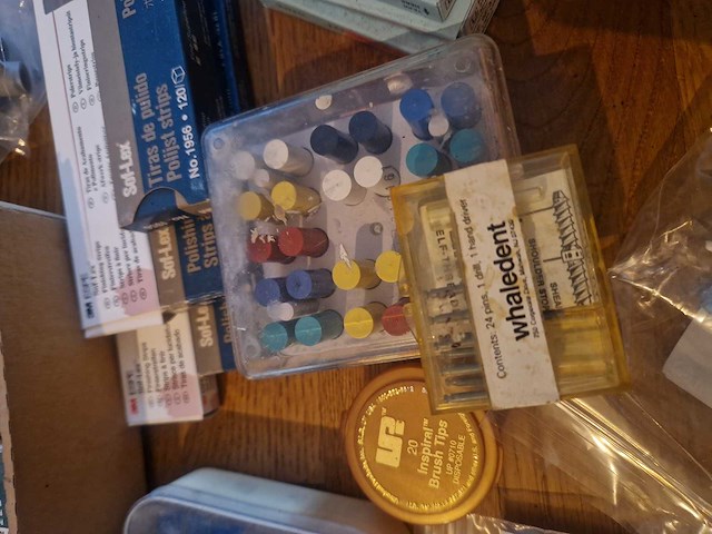 Instruments et consommables de dentisterie - afbeelding 3 van  5