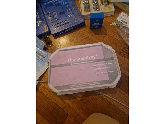 Instruments et consommables de dentisterie - afbeelding 1 van  5