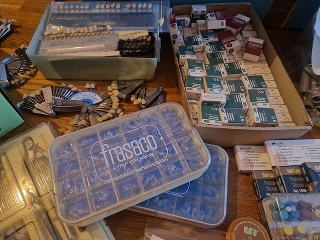 Instruments et consommables de dentisterie - afbeelding 5 van  5