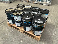 Intens acrylique satinée 10l interieurverf (22x) - afbeelding 1 van  4