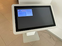 Interactieve touchscreen kiosk op voetstuk - afbeelding 2 van  4