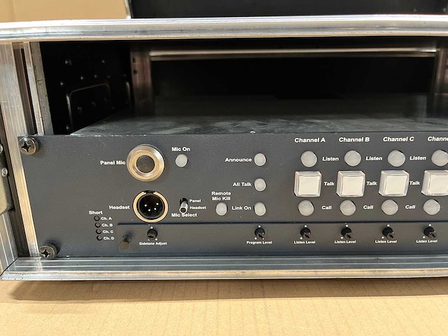 Intercom clearcom ms-704 main station 4-channel w/clear-com mt-701 - afbeelding 2 van  9