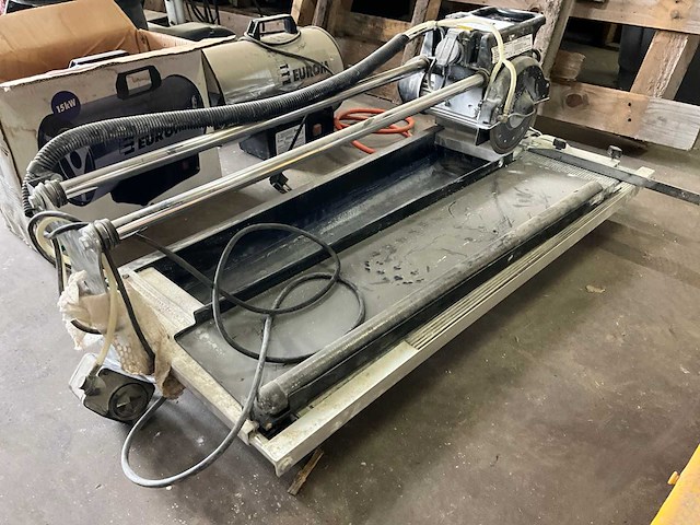 Interdynamics dynamic 680 tegelzaagmachine - afbeelding 3 van  7