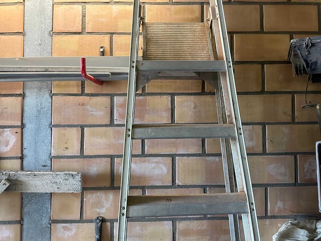 Intermat ladder en trap - afbeelding 3 van  3