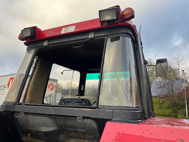 International-case 1056xl vierwielaangedreven landbouwtractor - afbeelding 17 van  33
