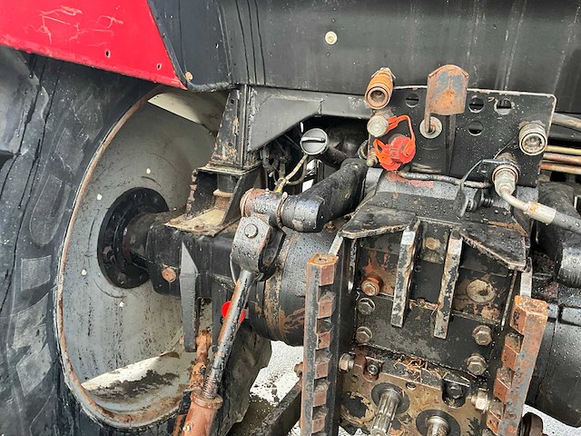 International-case 1056xl vierwielaangedreven landbouwtractor - afbeelding 20 van  33