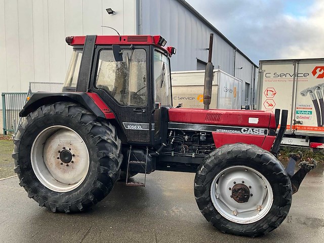 International-case 1056xl vierwielaangedreven landbouwtractor - afbeelding 28 van  33