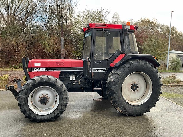 International-case 1056xl vierwielaangedreven landbouwtractor - afbeelding 32 van  33