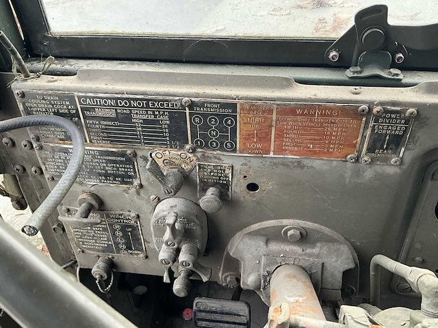 International m62 trk 5t 6x6 4d1 legervoertuig - afbeelding 25 van  65