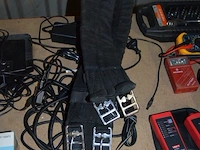 Internet switch hp, 2 detector rfid, wire tracker unit, multimeter prolife, etiketprinter dymo, pa desk microfoon monacor, dopsleutelset, bitset - afbeelding 5 van  11