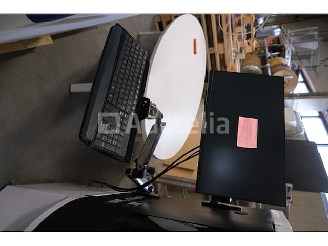 Interwetenschappelijke kabinet voor bacteriële culturen en analyse - afbeelding 1 van  8