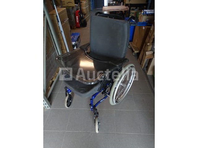 Invacare rolstoel rea model staat: gebruikt, functioneel - afbeelding 1 van  7