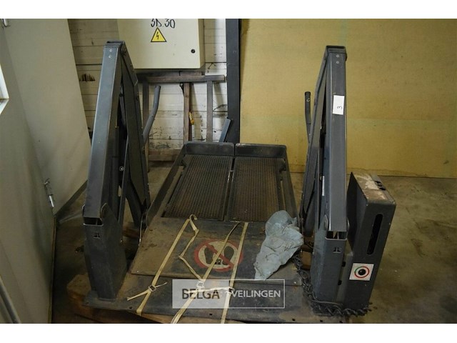 Invalide lift - afbeelding 1 van  6