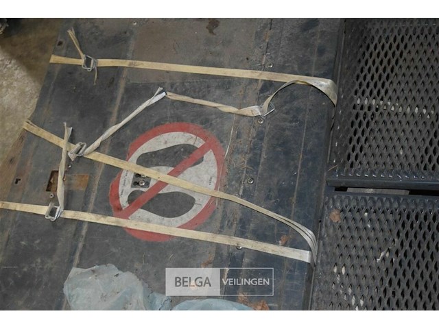 Invalide lift - afbeelding 6 van  6