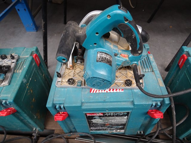 Invalzaag makita + geleidingslat - afbeelding 1 van  4