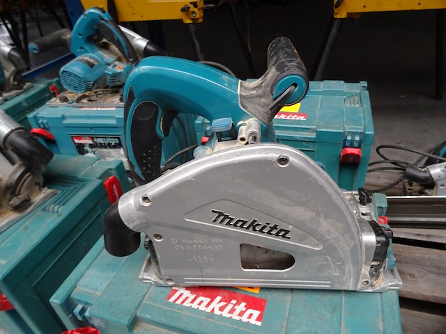 Invalzaag makita + geleidingslat - afbeelding 3 van  4