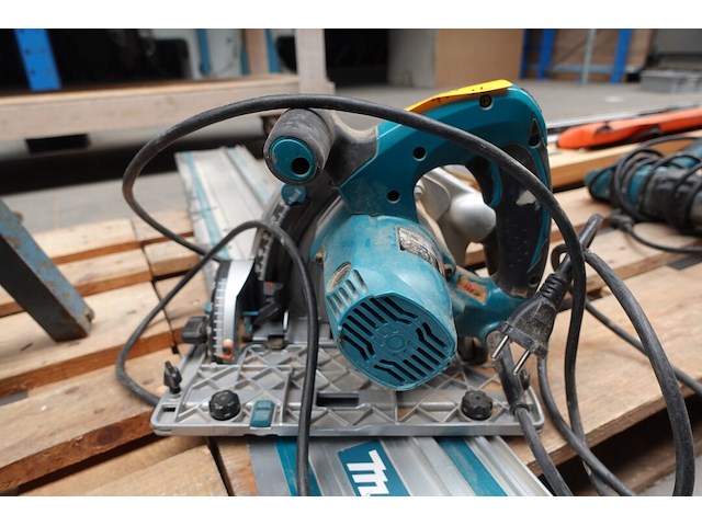 Invalzaag makita + geleidingslat - afbeelding 2 van  5