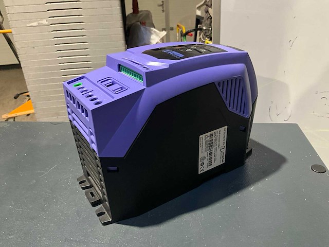 Invertek optidrive e2 frequentieregelaar (2x) - afbeelding 2 van  5
