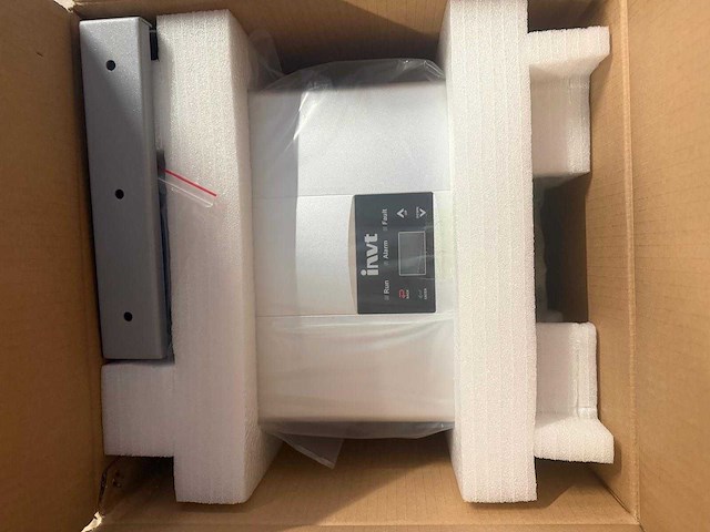 Invt imars mg1k5tl pv-omvormer – 1,5 kw – 230 v – ip65 - afbeelding 1 van  2